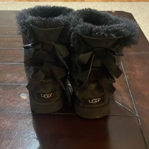 Big Girls Ugg Bailey Bow boots
